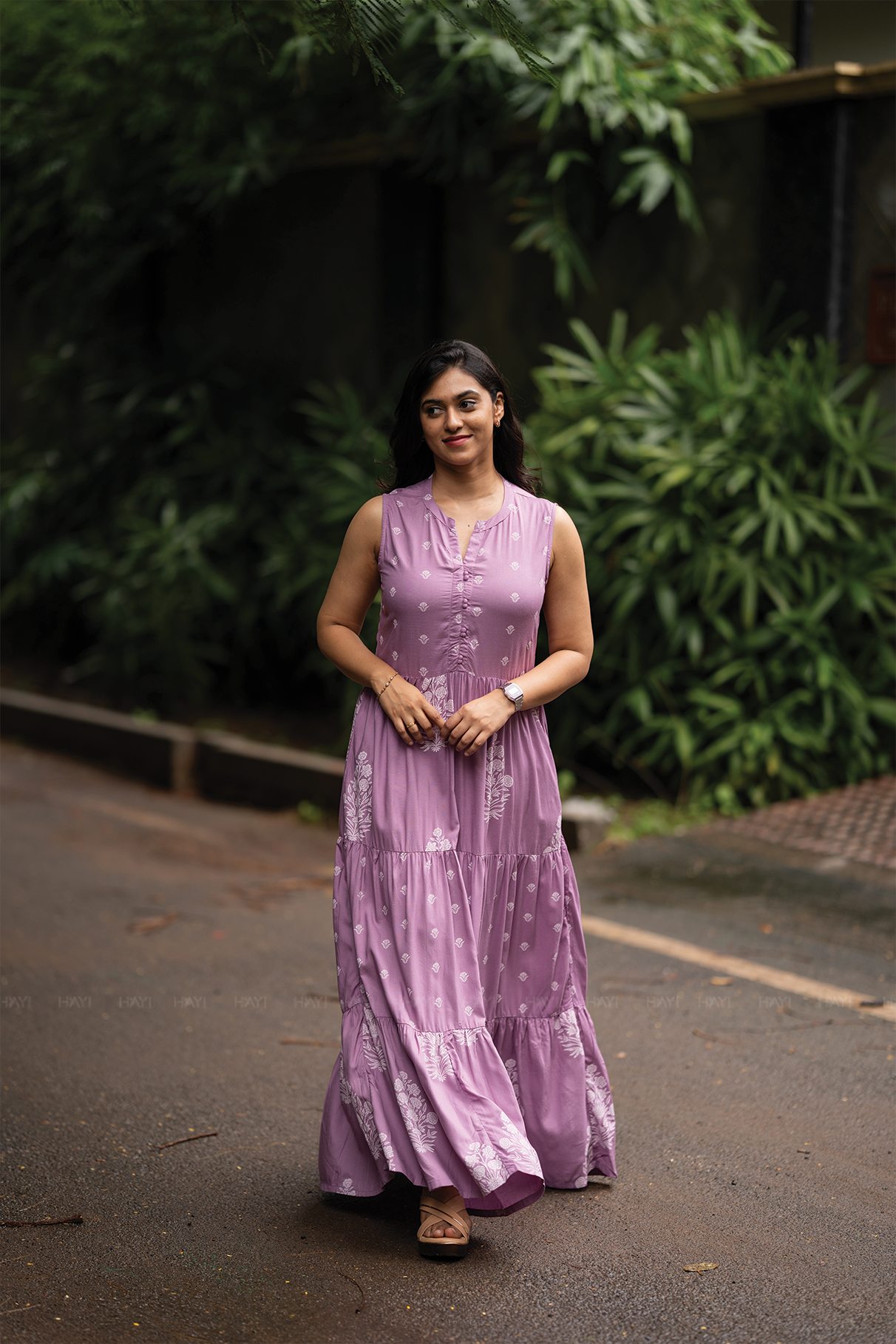 Wisteria Haze Lavender Viscose Dress with Chinese Collar & V-Cut Detached 3/4th Sleeves