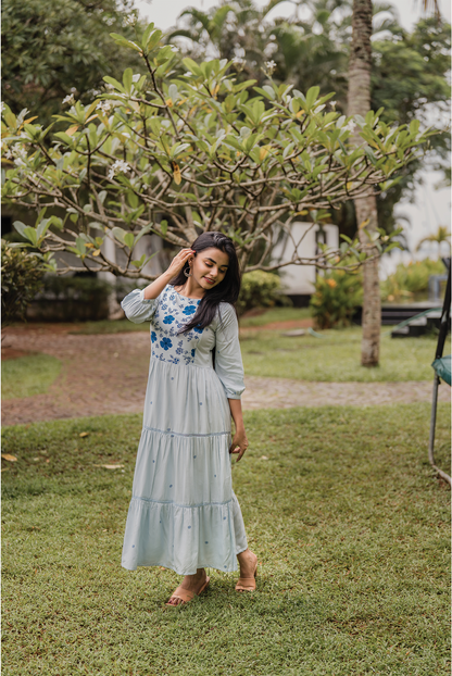 Frost bloom Blue Viscose Dress with Delicate Floral Print