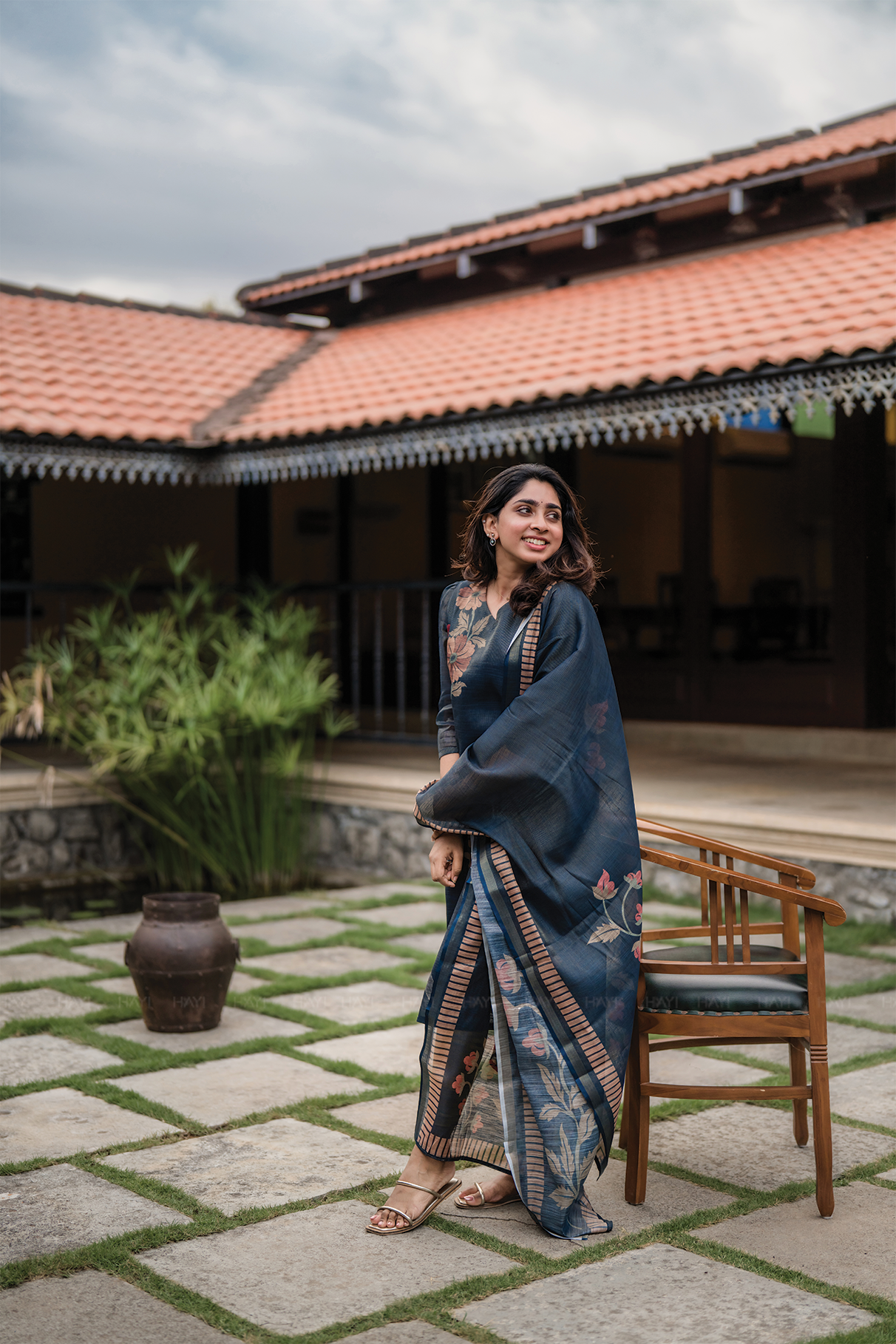 Graveil Green printed 2 Piece Linen Blend Kurta with Dupatta