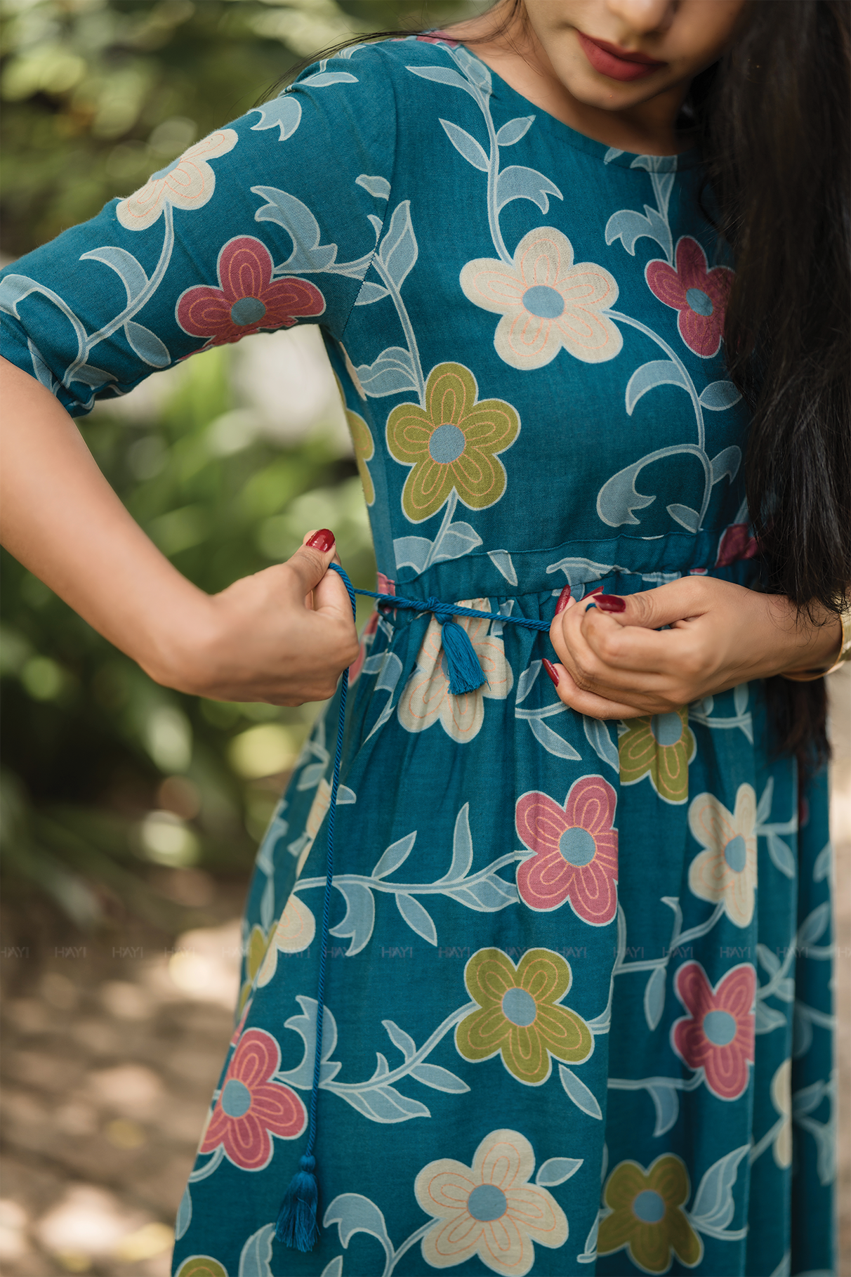 Tassel Chic Blue Cotton Dress with U-Neckline & Double Tassel Rope