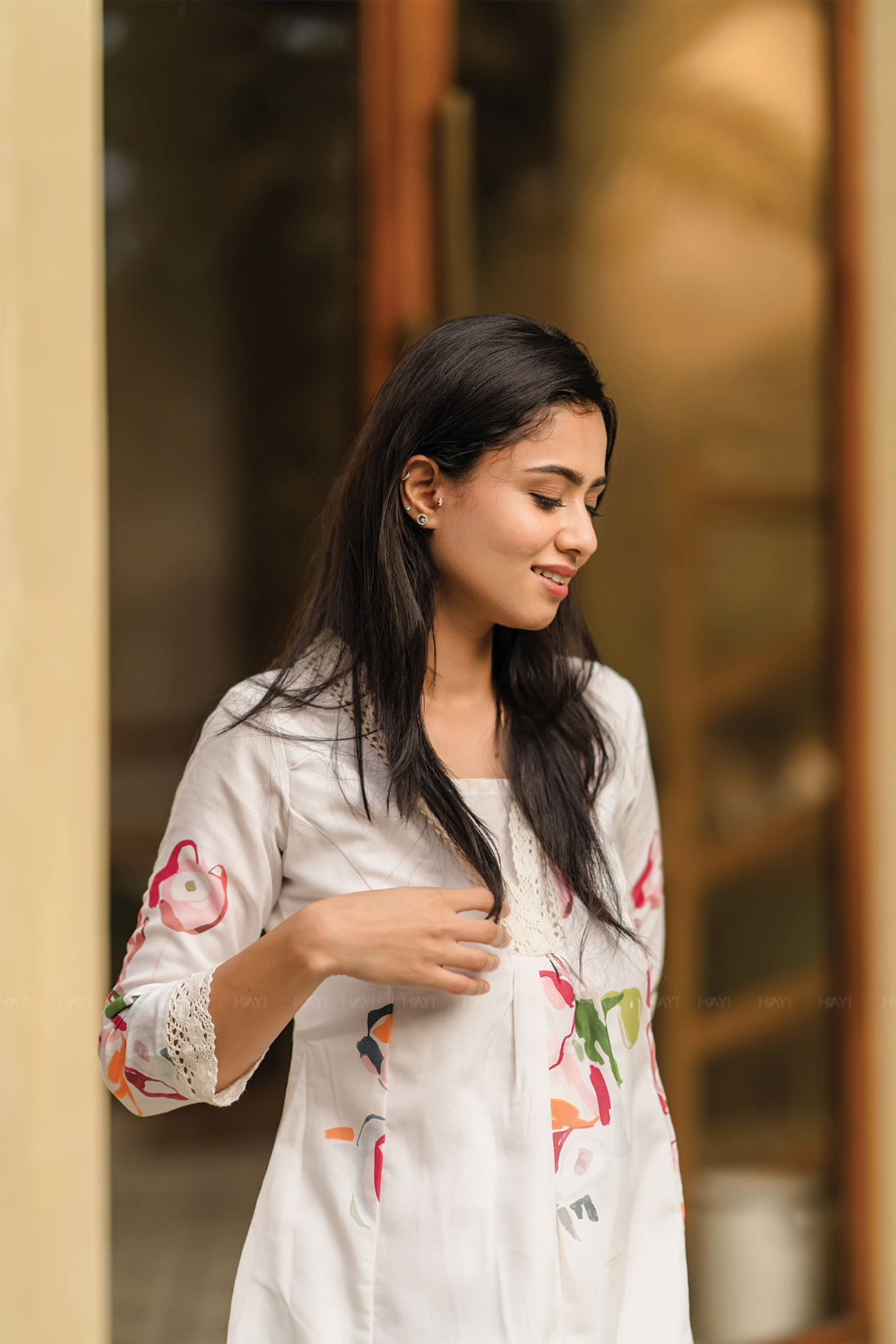 Pastel Floral Dream Half-White Linen Blend Co-ord with V-Neck & Lace