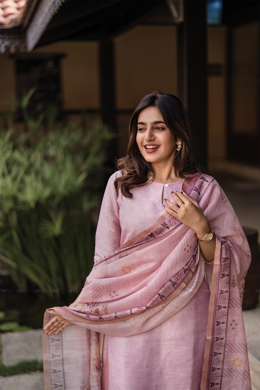 Mistyrose Pink printed 2 Piece Muslin Shimmer Butti Kurta with Dupatta