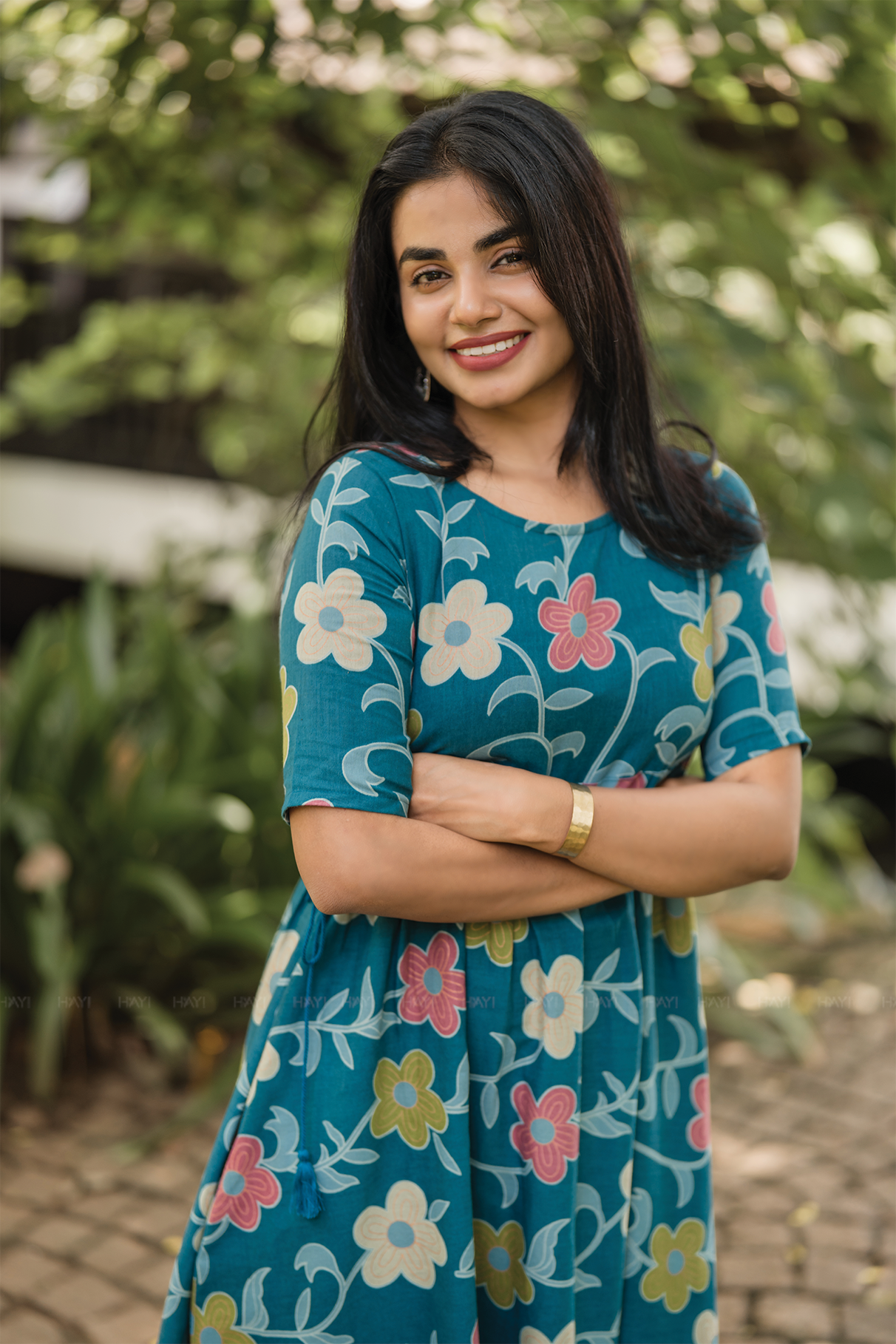 Tassel Chic Blue Cotton Dress with U-Neckline & Double Tassel Rope