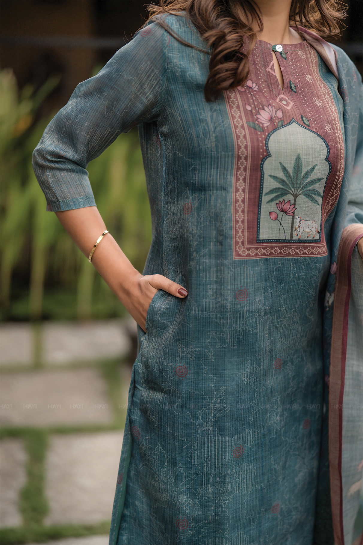 Hariyali Green printed 2 Piece Linen Shimmer Kurta with Dupatta
