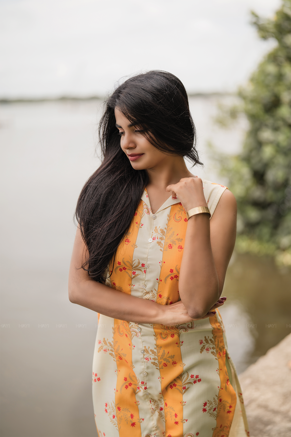 Sylan Yellow with Sunshine floral printed Linen Blend Kurta with Detachable 3/4th Sleeves